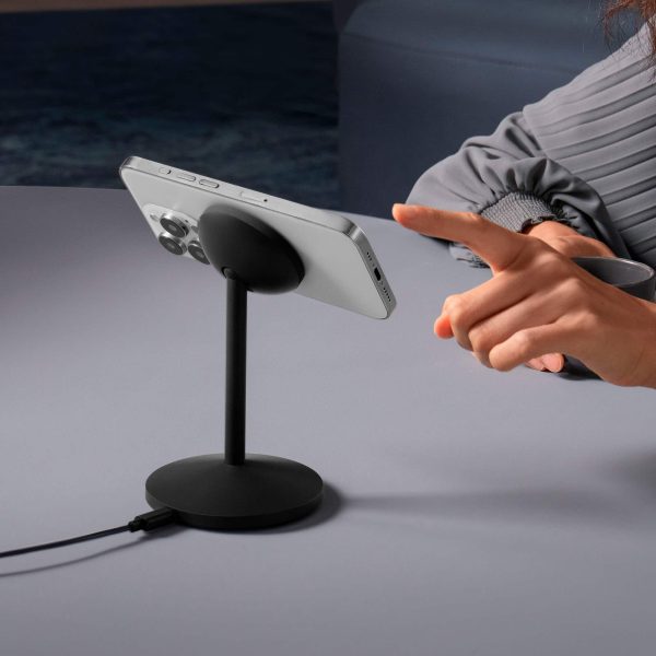 Anker MagGo Wireless Charger Stand 15W Fast Magnetic Qi2-4